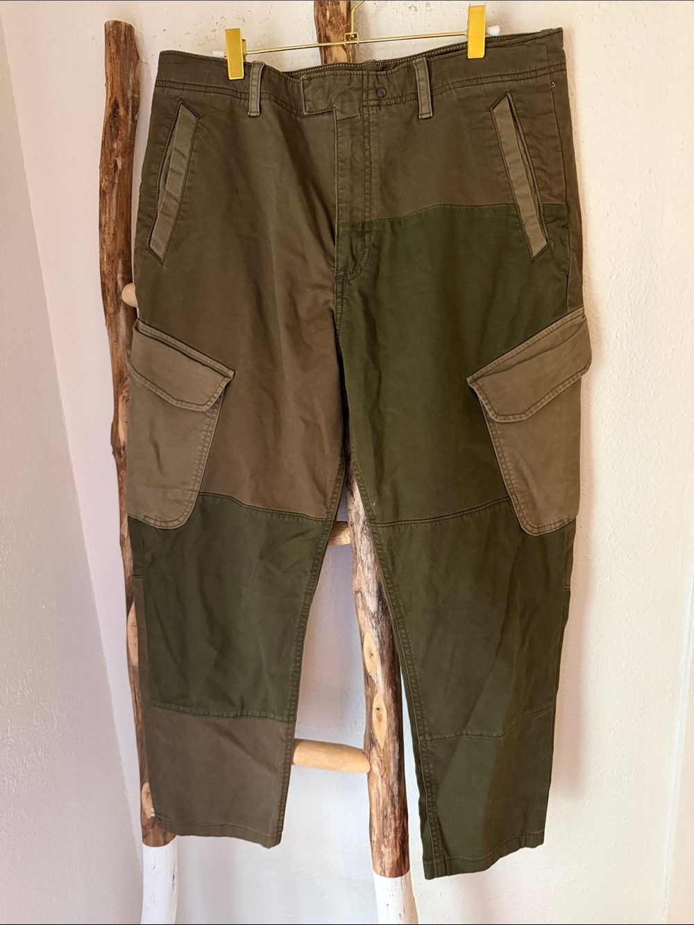 Banana Republic Unisex 2 tone Patchwork Olive Cotton Cargo Pants 35x32 Men’s